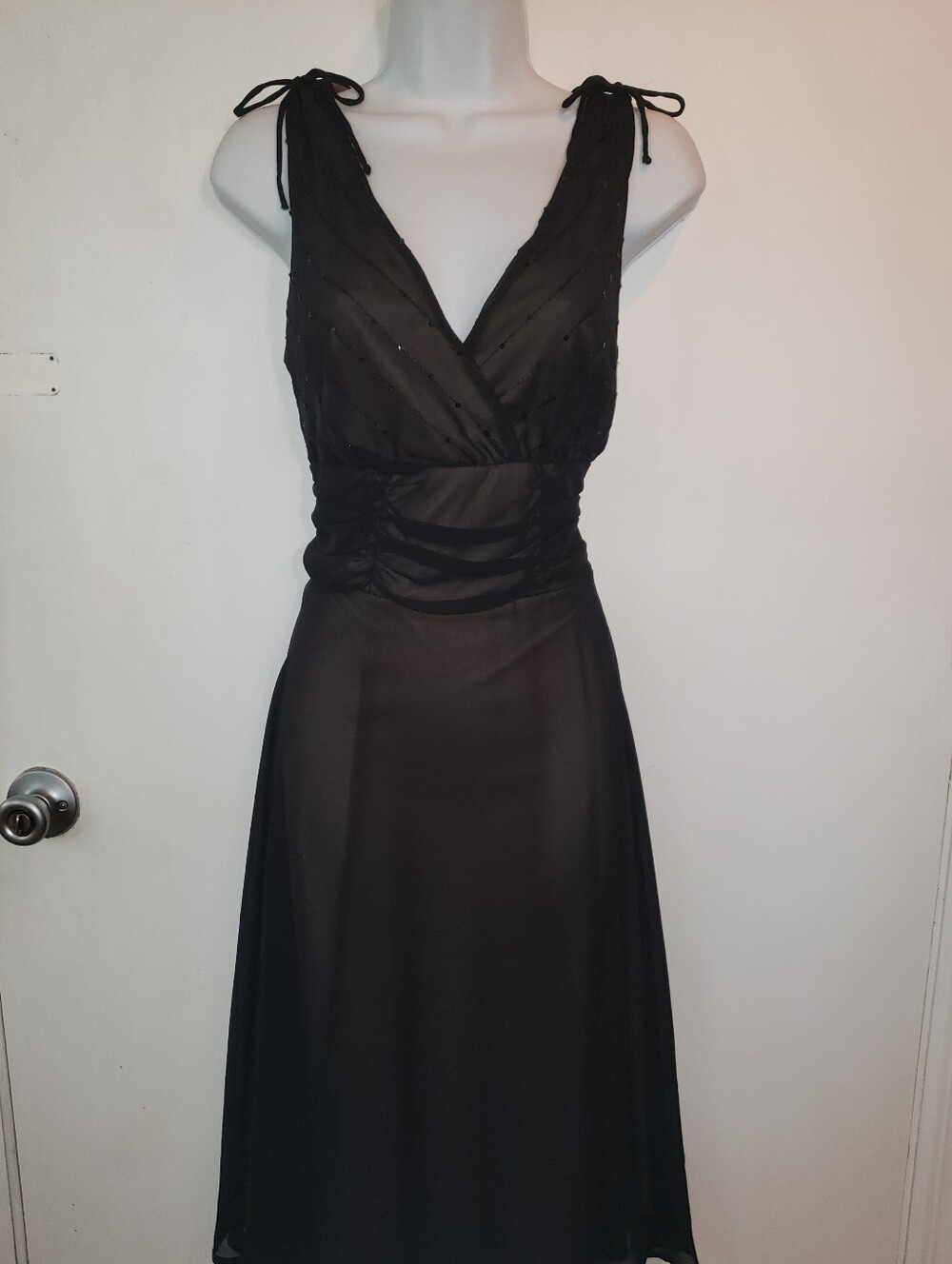 connected apparel Black Sheer V-Neck Surplice Dress Sz 12